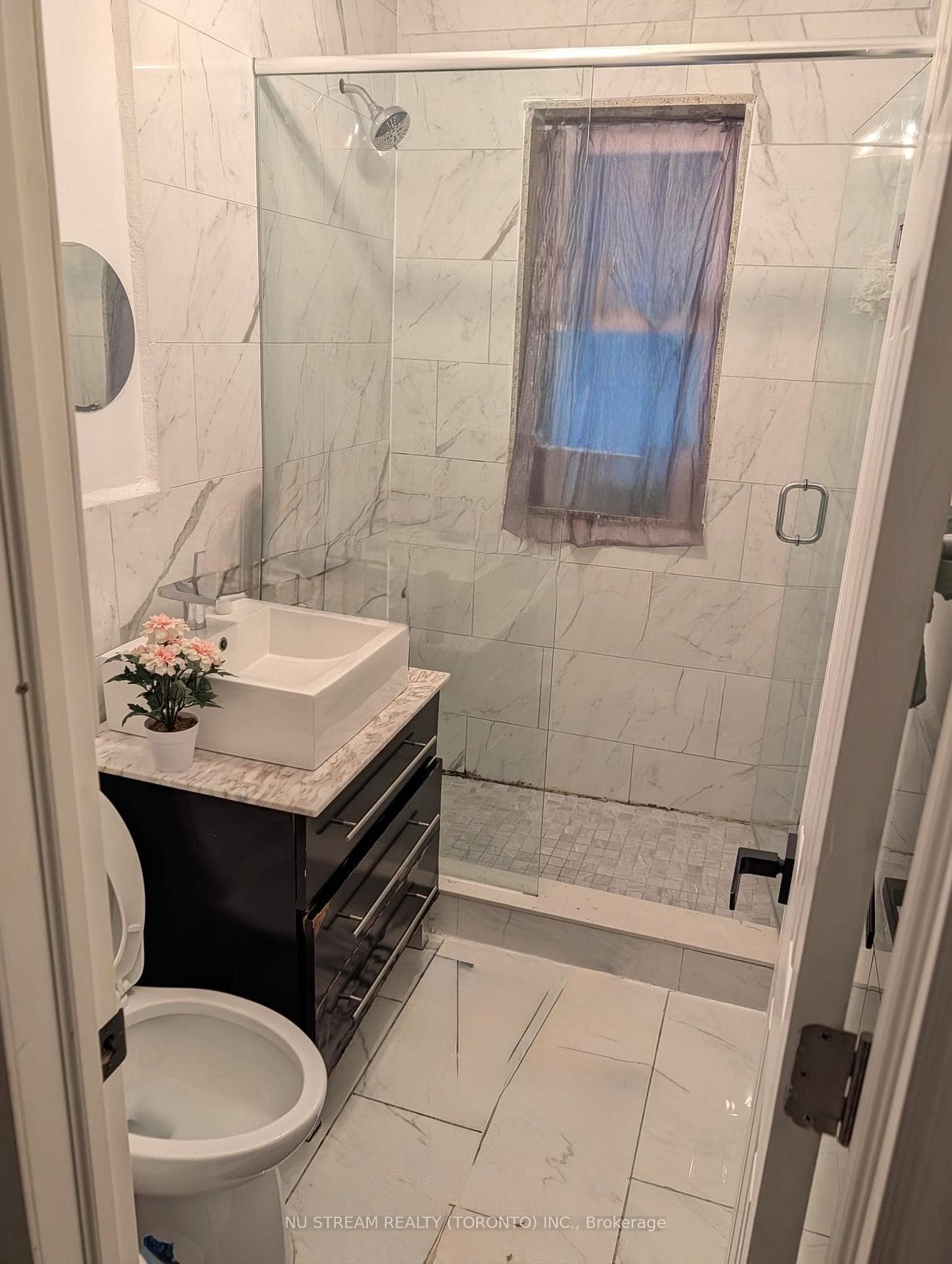 34 Fairwood Crescent photo 9