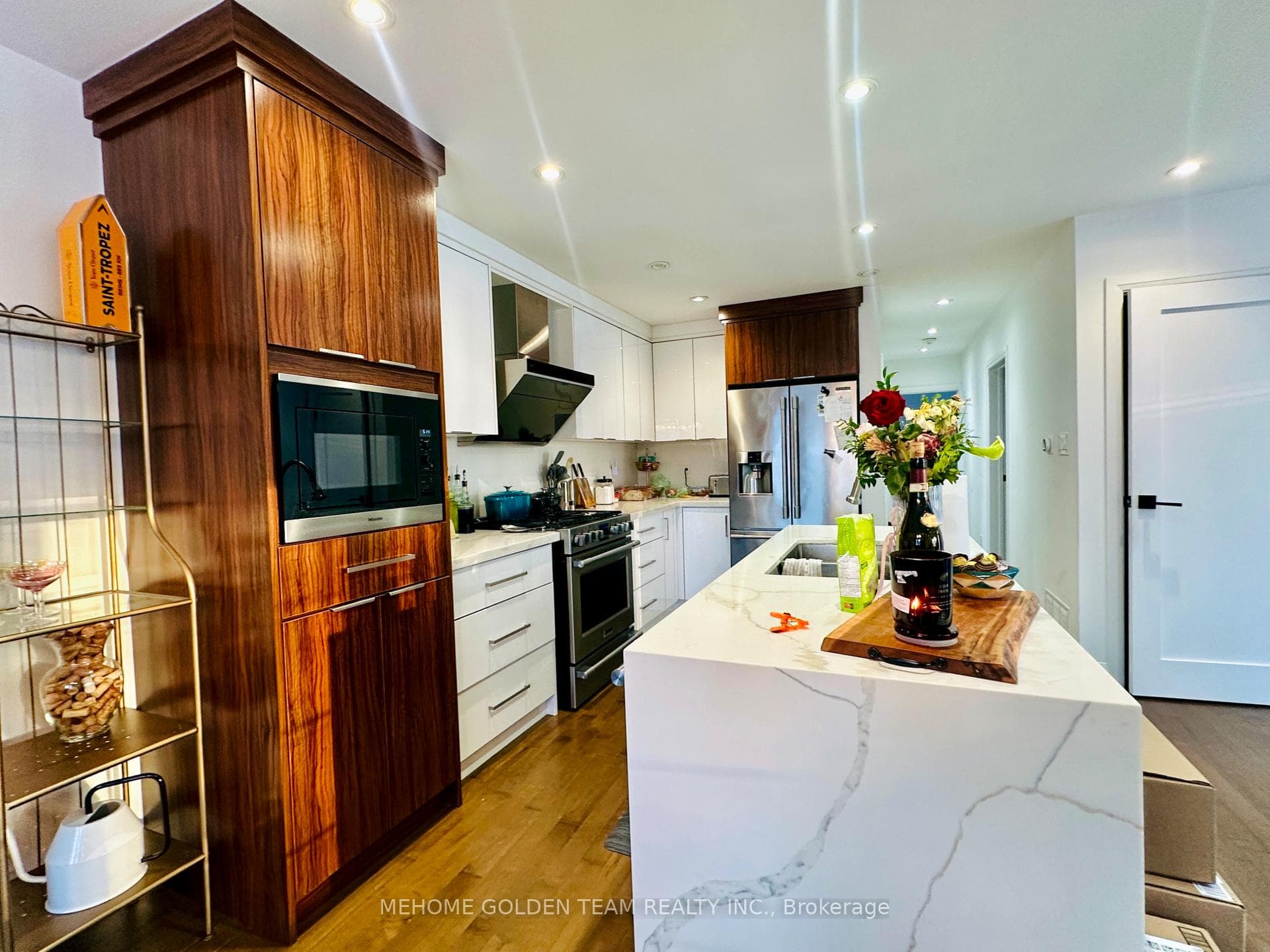 2 Abbotsfield Gate photo 14