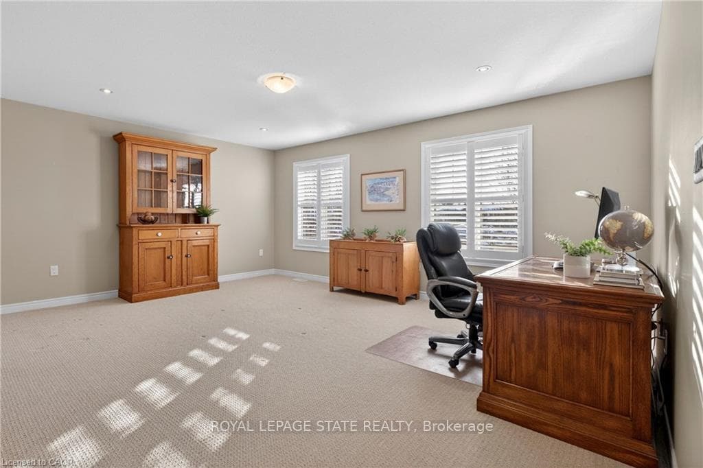 27 Black Walnut Crescent photo 29