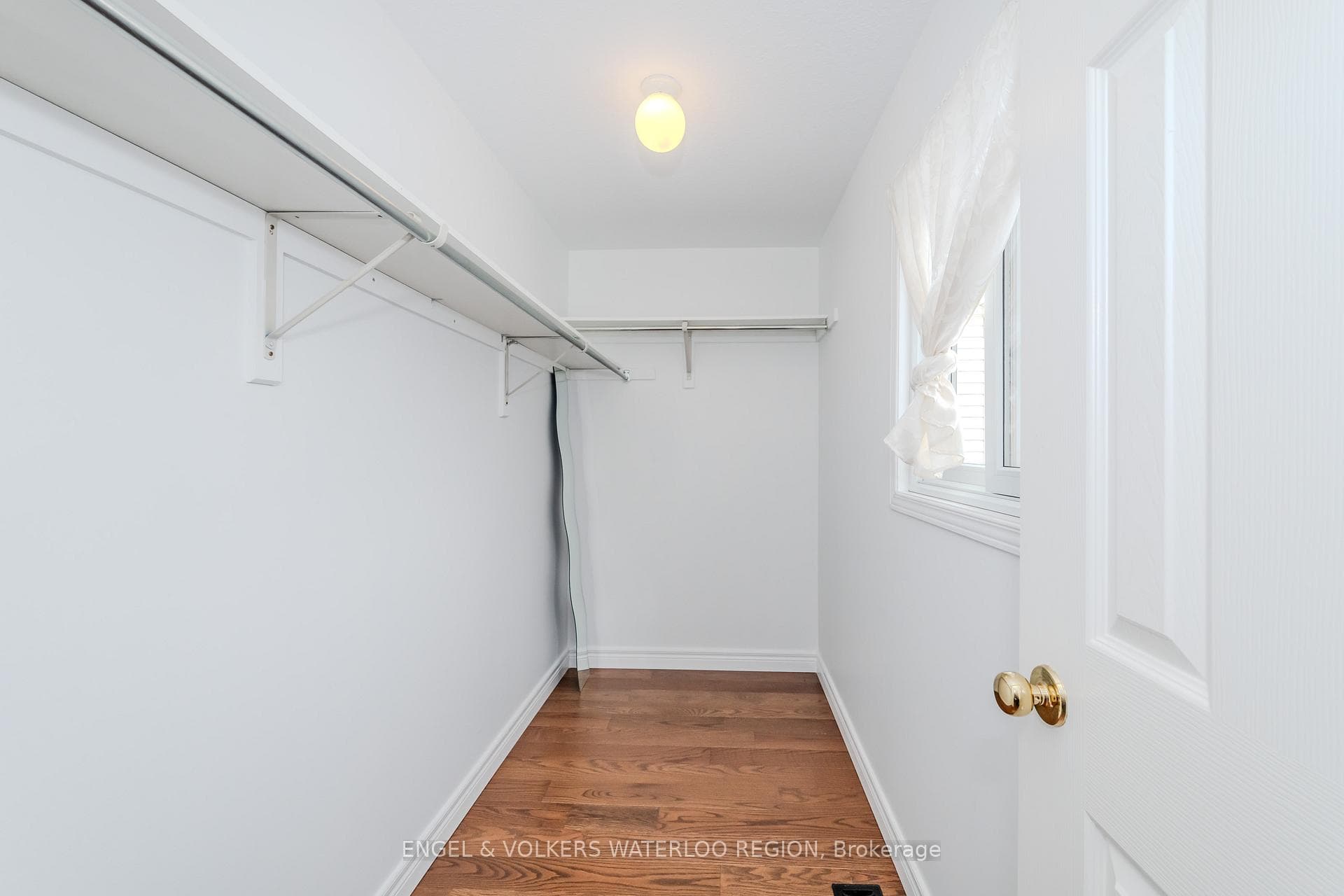 405 White Birch Avenue photo 24