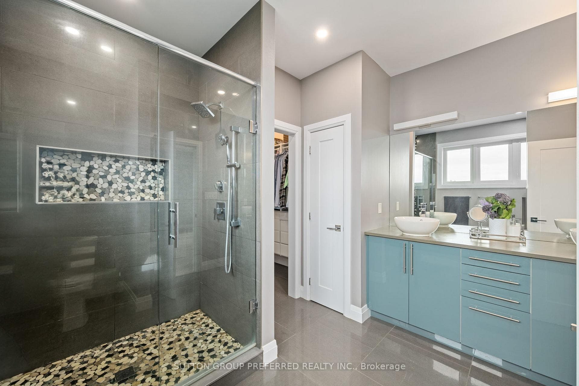 121 Lewis Drive photo 28
