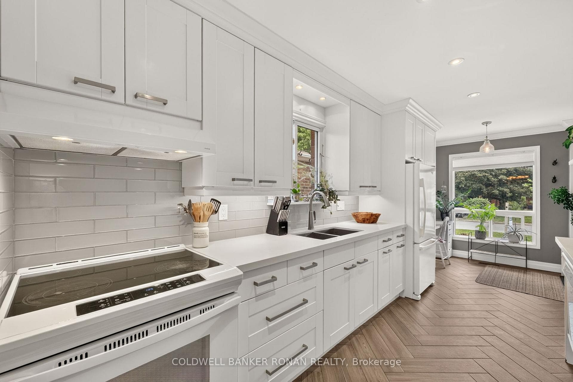 92 Daniele Avenue photo 6