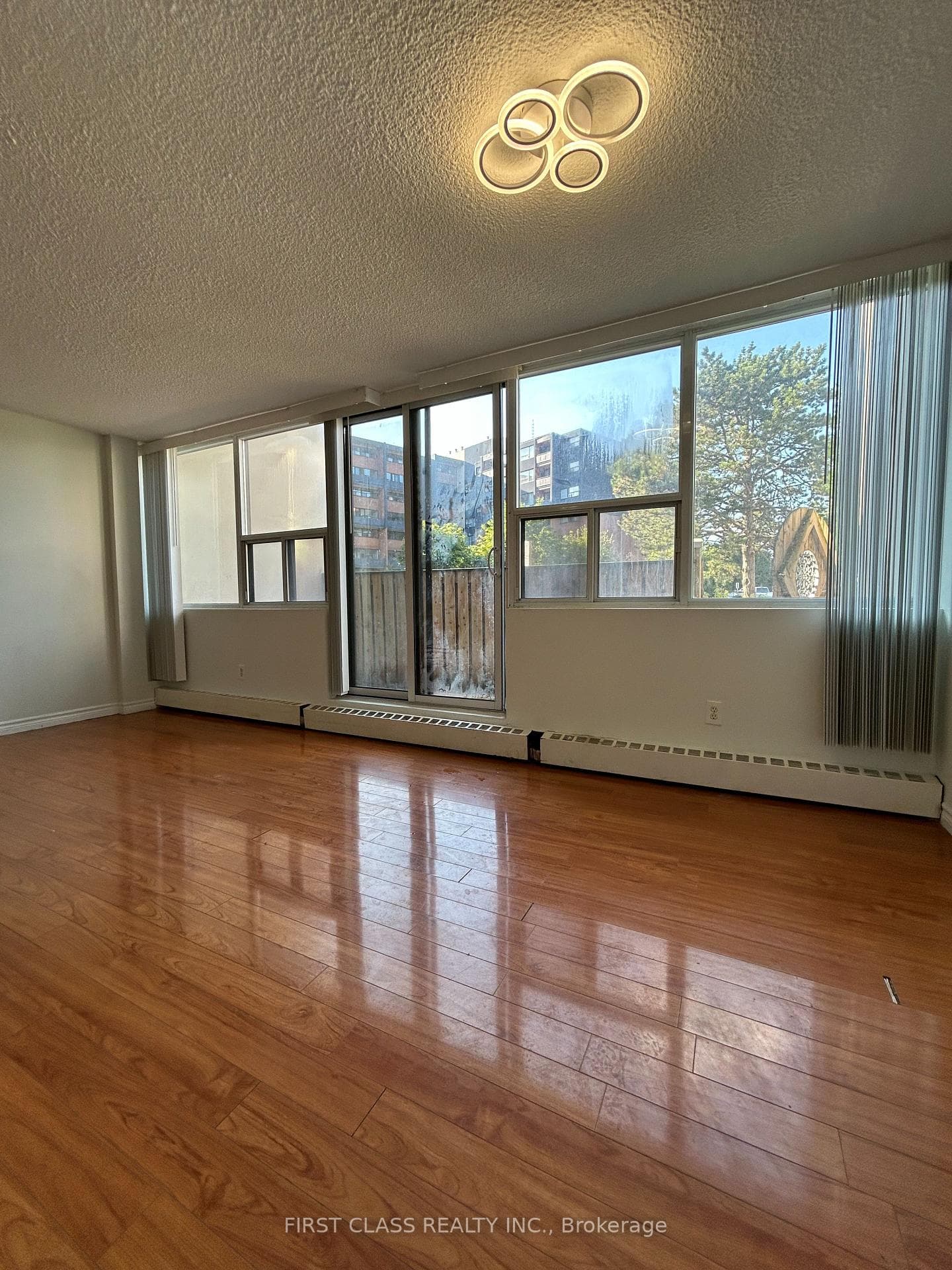 2121 Roche Court Unit 106 photo 5