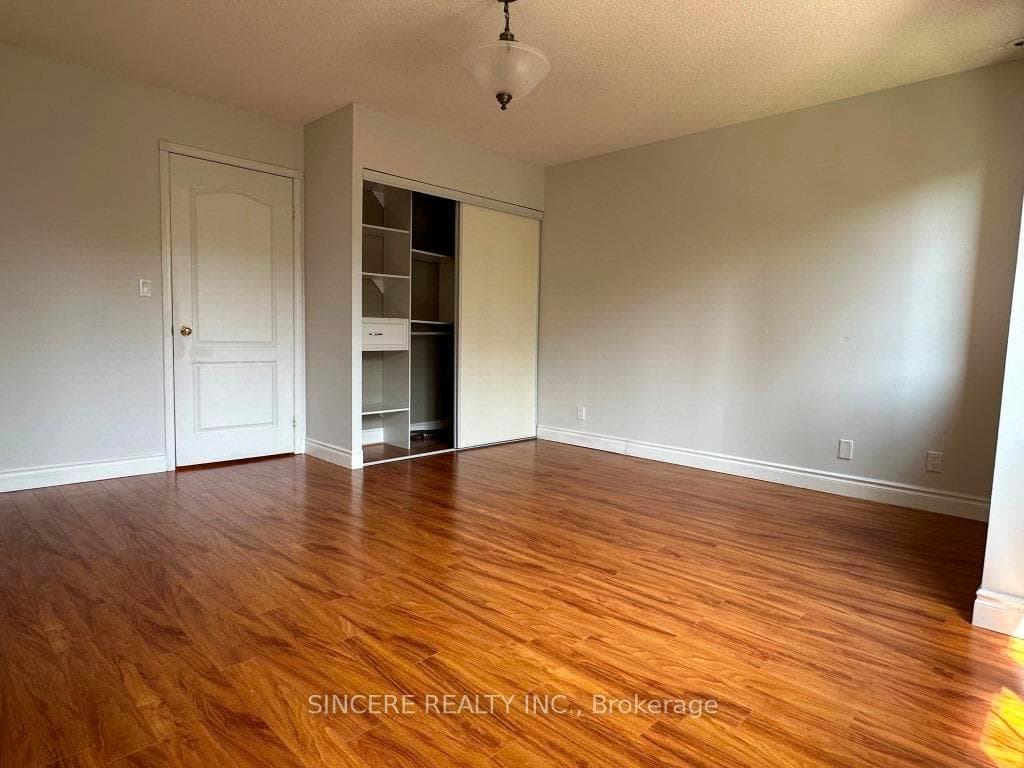 28 Sommerset Way Unit 1237 photo 16