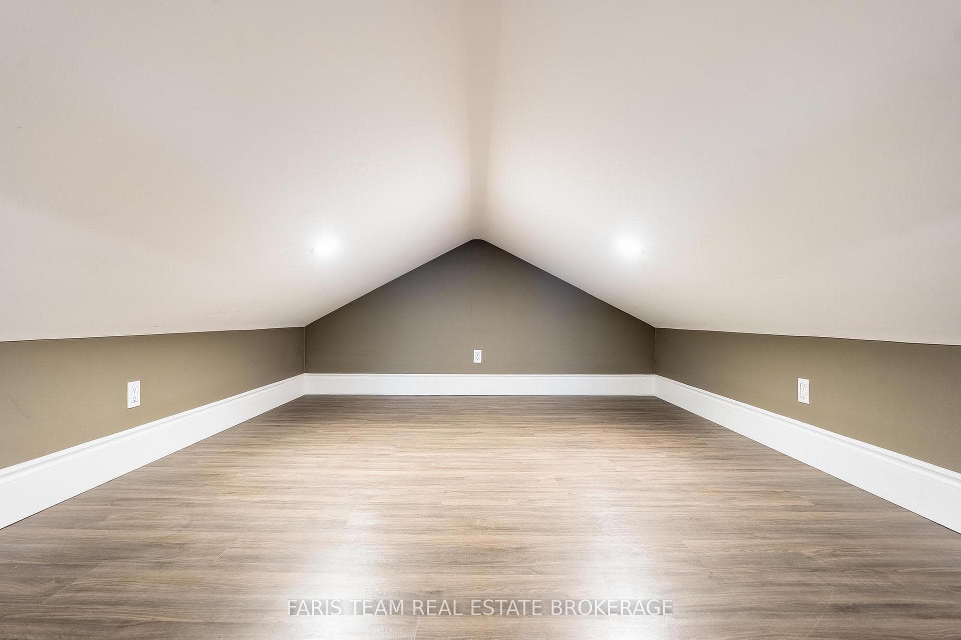 390 Gill Street photo 20