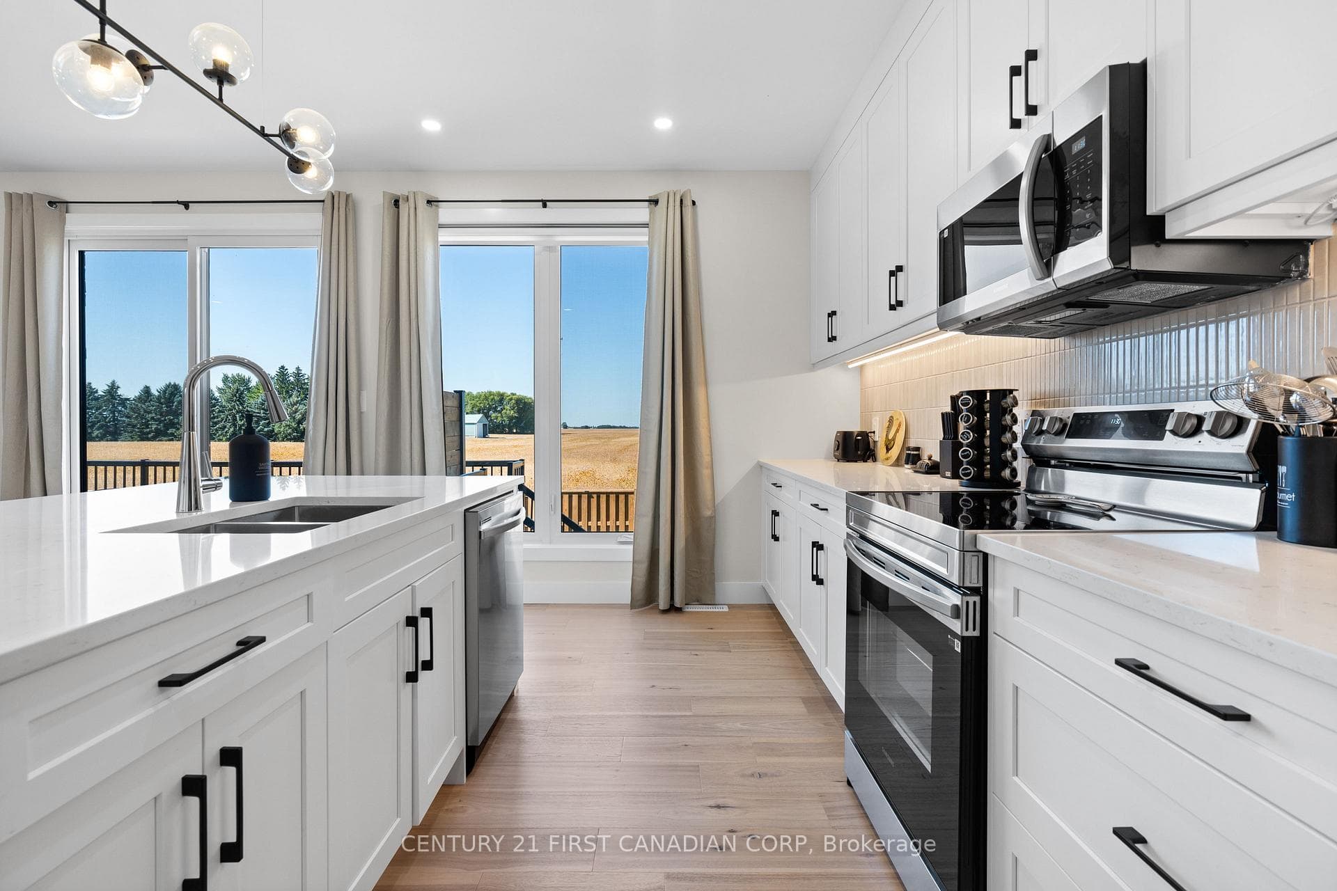 7966 Fallon Drive Unit 1 photo 15
