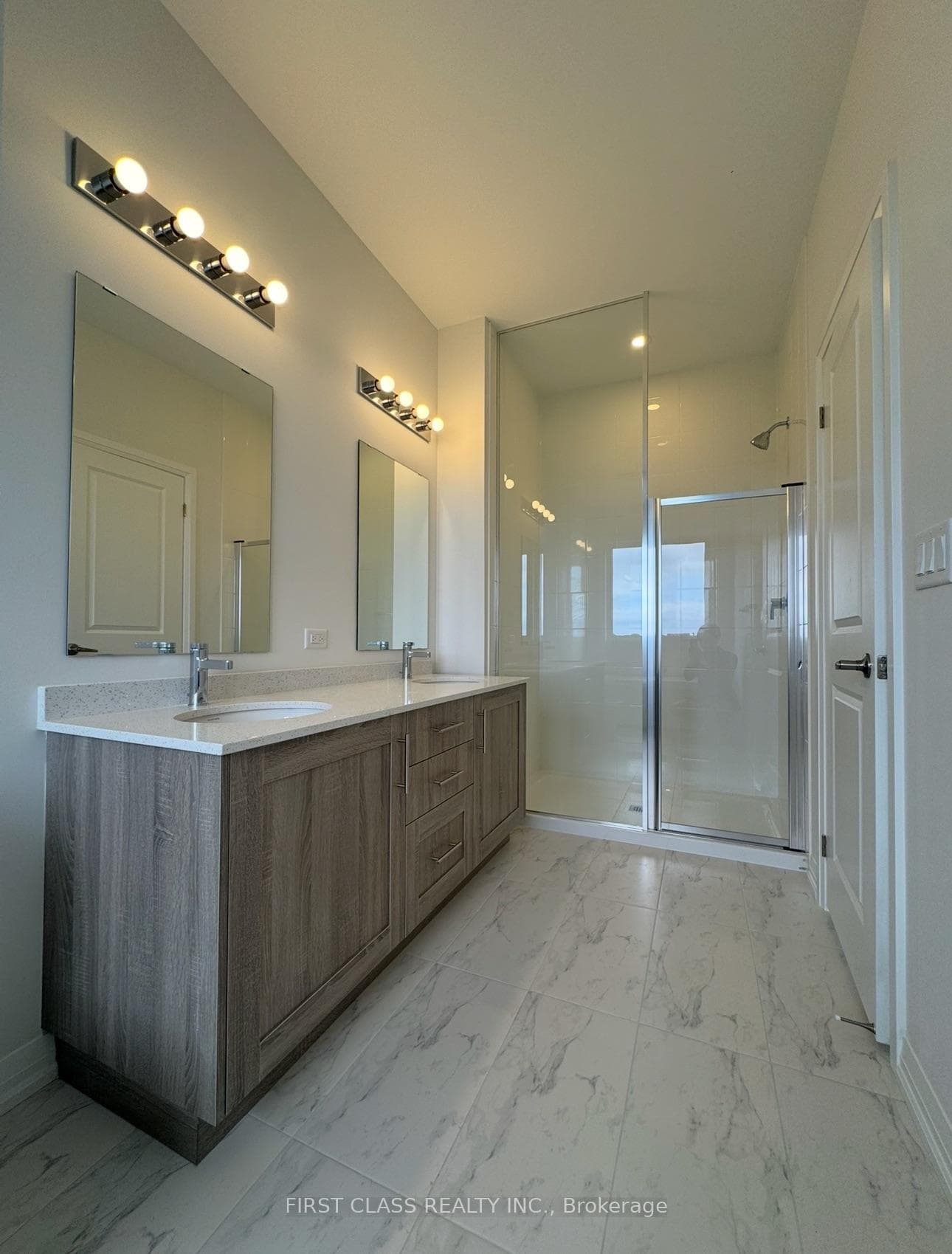 210 Hook Drive photo 11