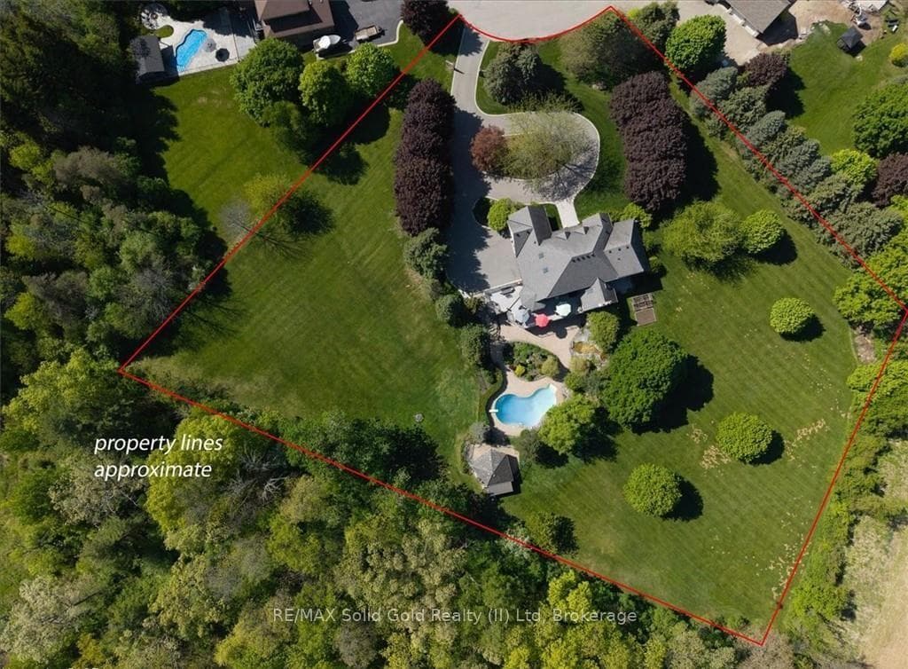 2 Hickory Hollow photo 46