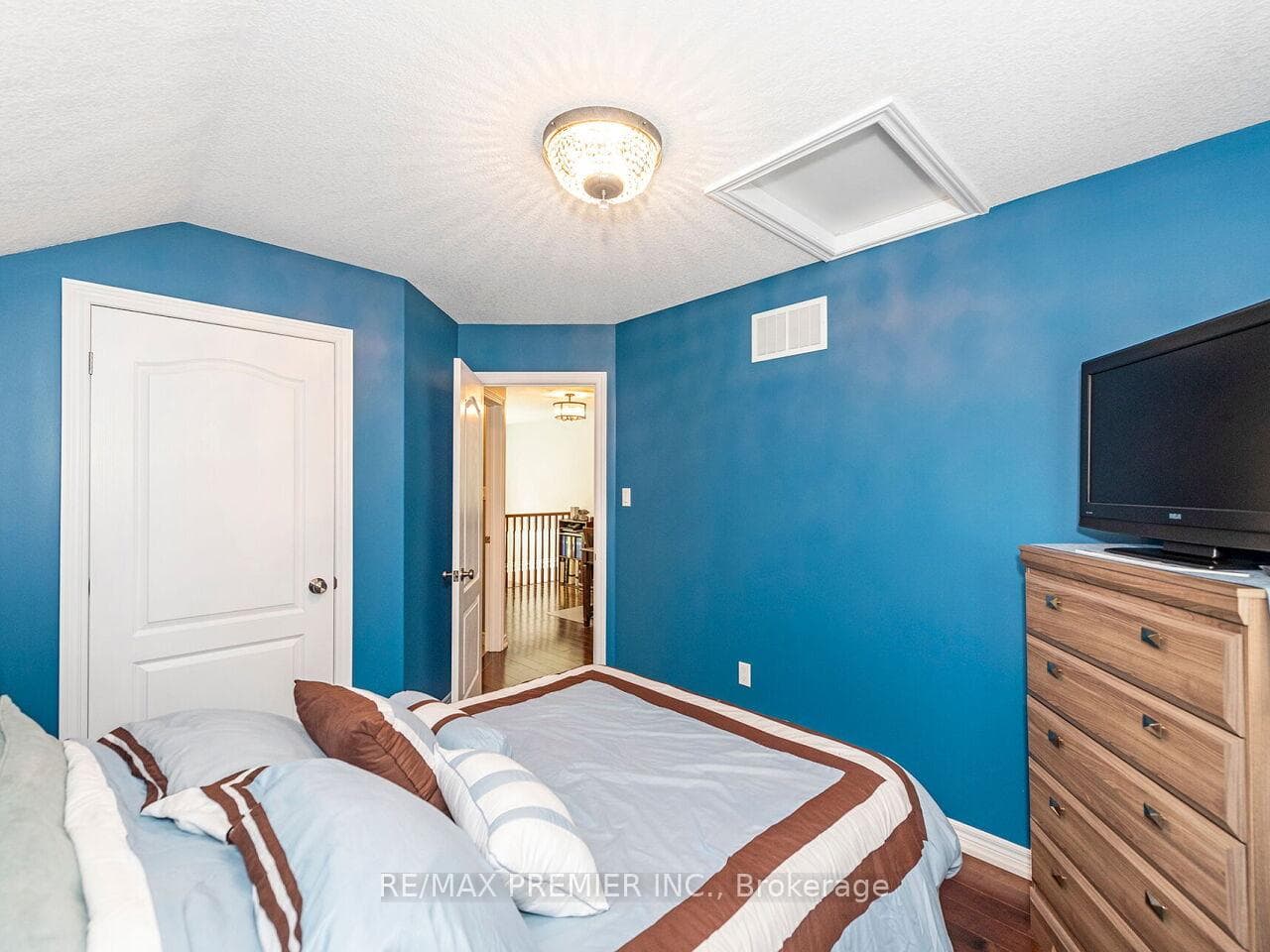 78 Wardlaw Avenue photo 29