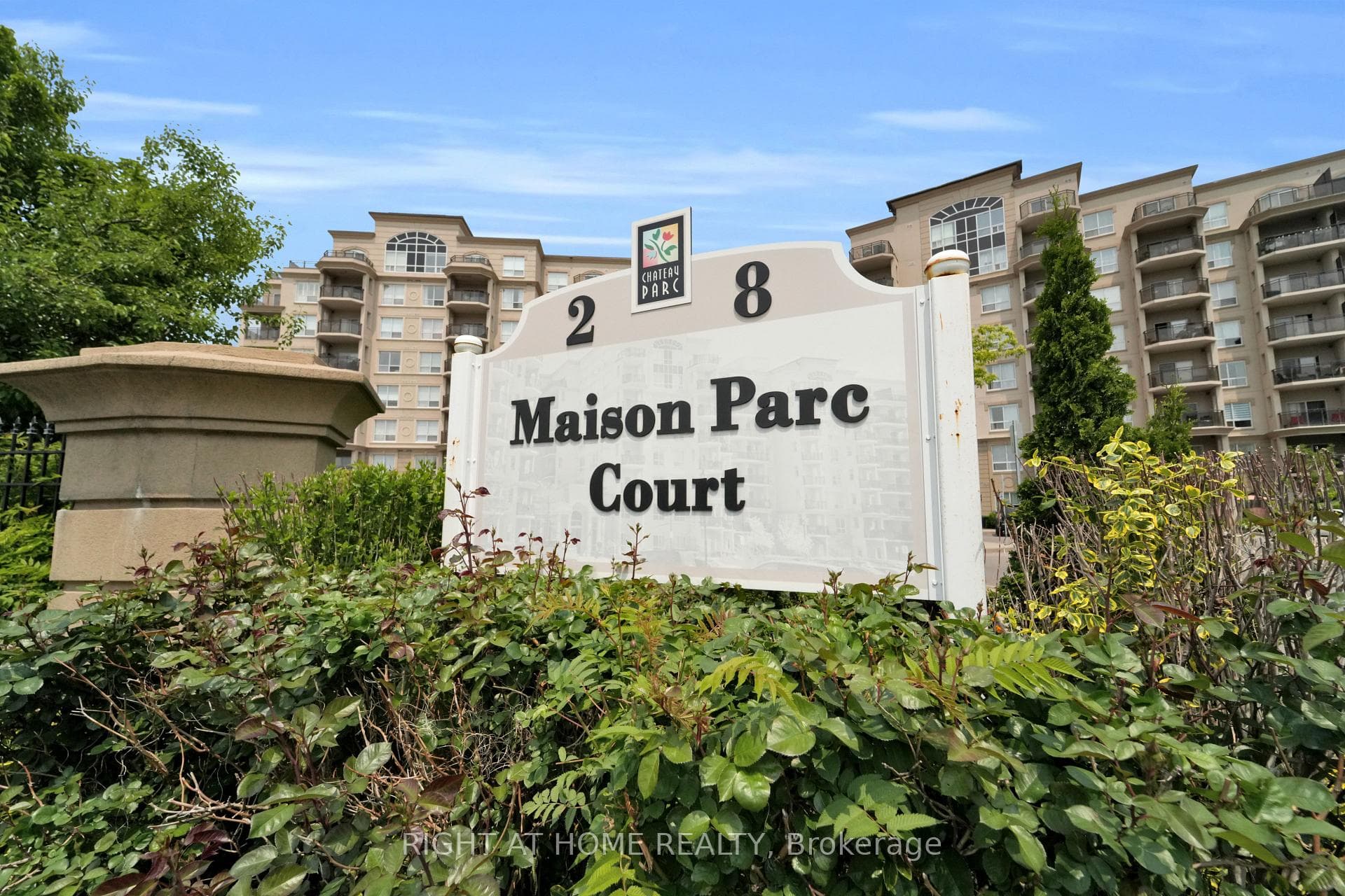2 Maison Parc Court Unit 710 photo 1