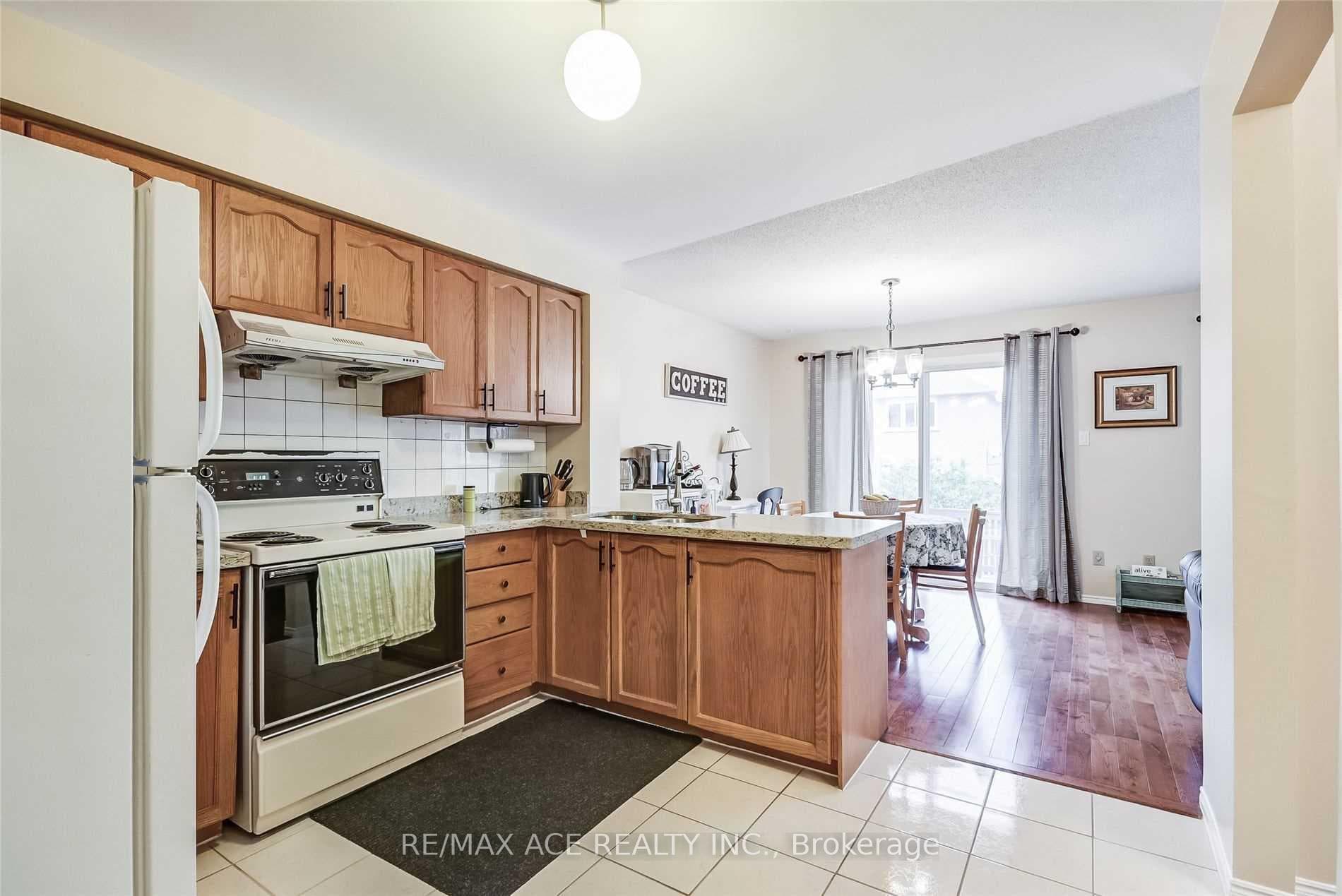 161 Heale Avenue Unit Main photo 13