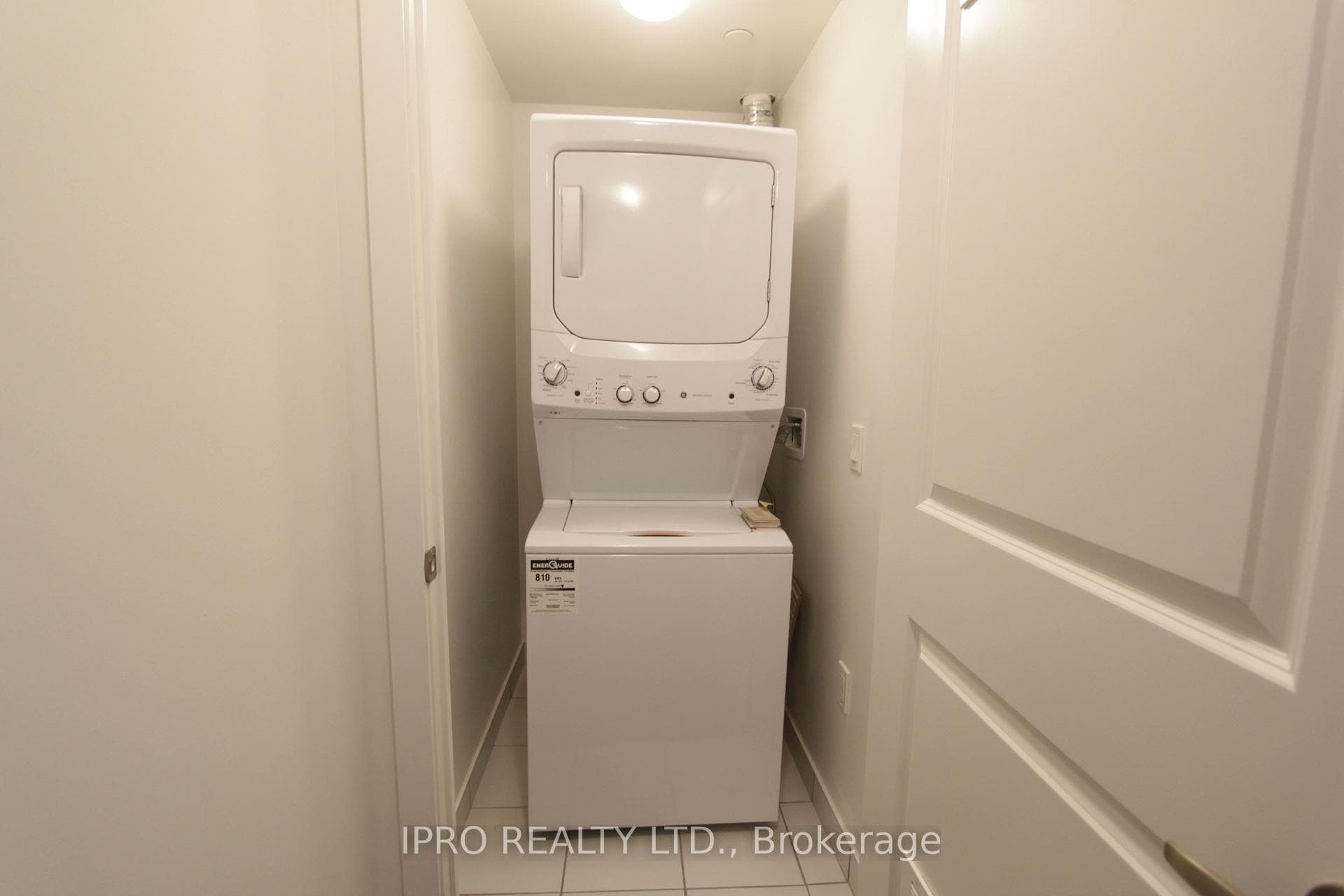 4699 Glen Erin Drive Unit 1105 photo 8