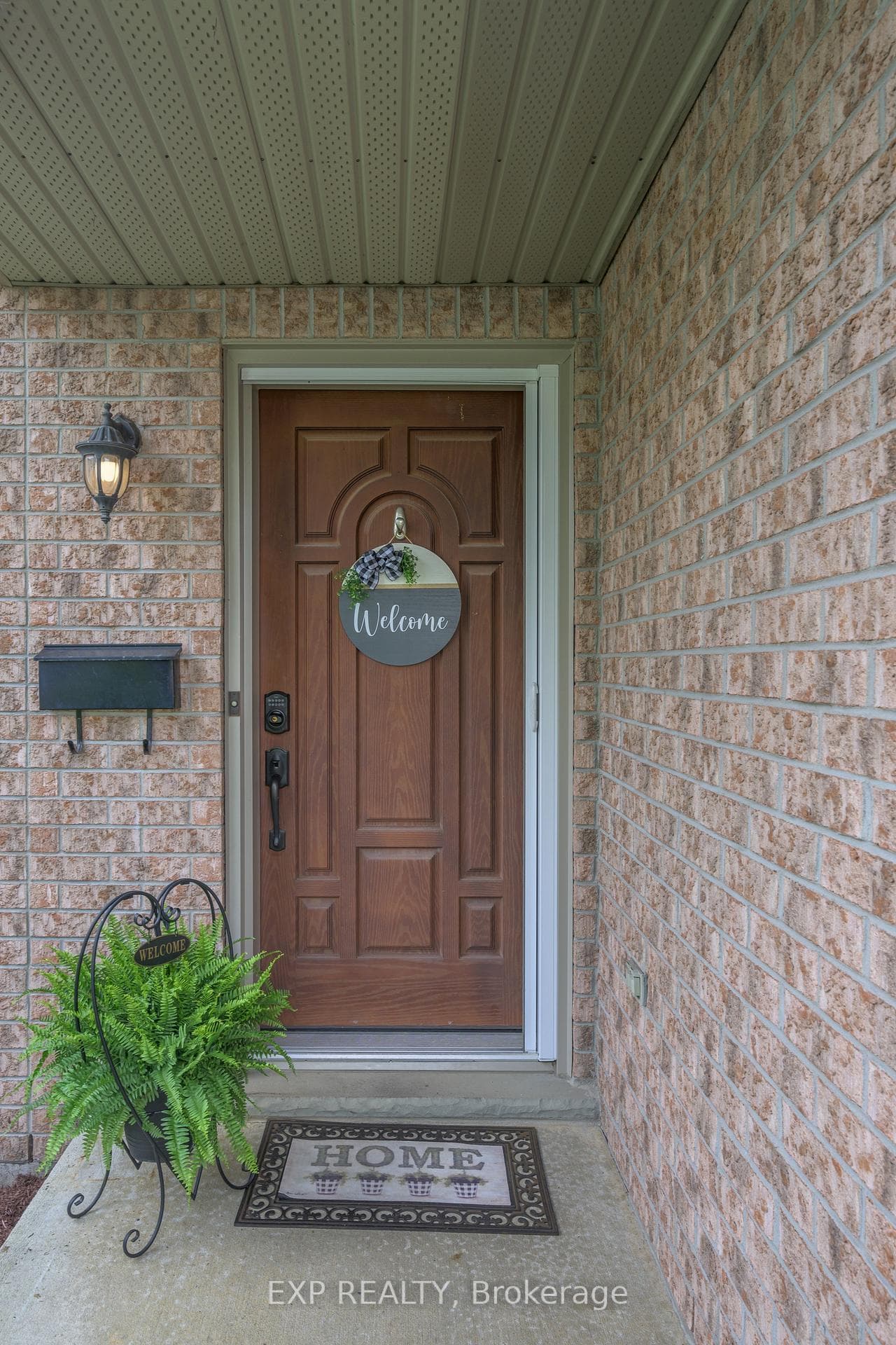 15 Bowcott Crescent photo 32