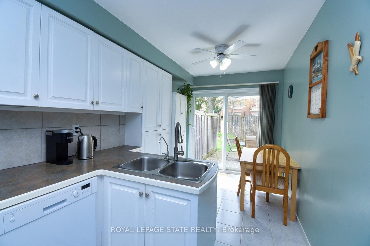 10 Huntingwood Avenue Unit 20 photo 12