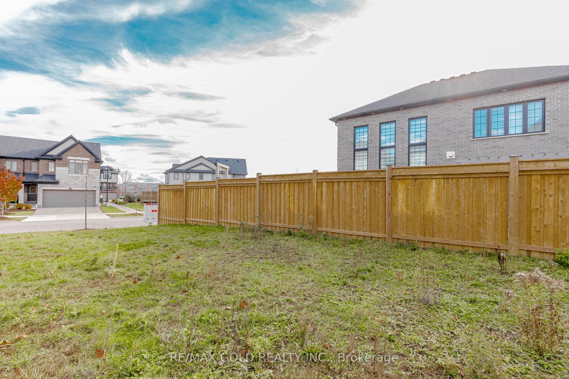 352 Sedgewood Street photo 50