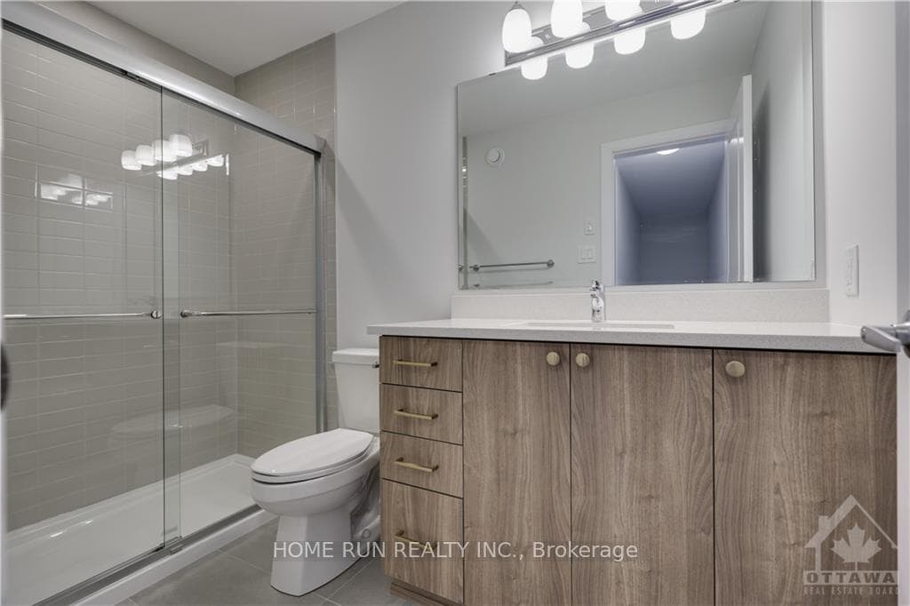 307 GISBORNE Place photo 22