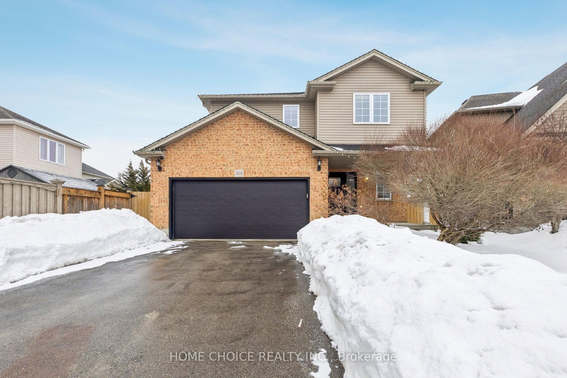 303 Hillcroft Court photo 1
