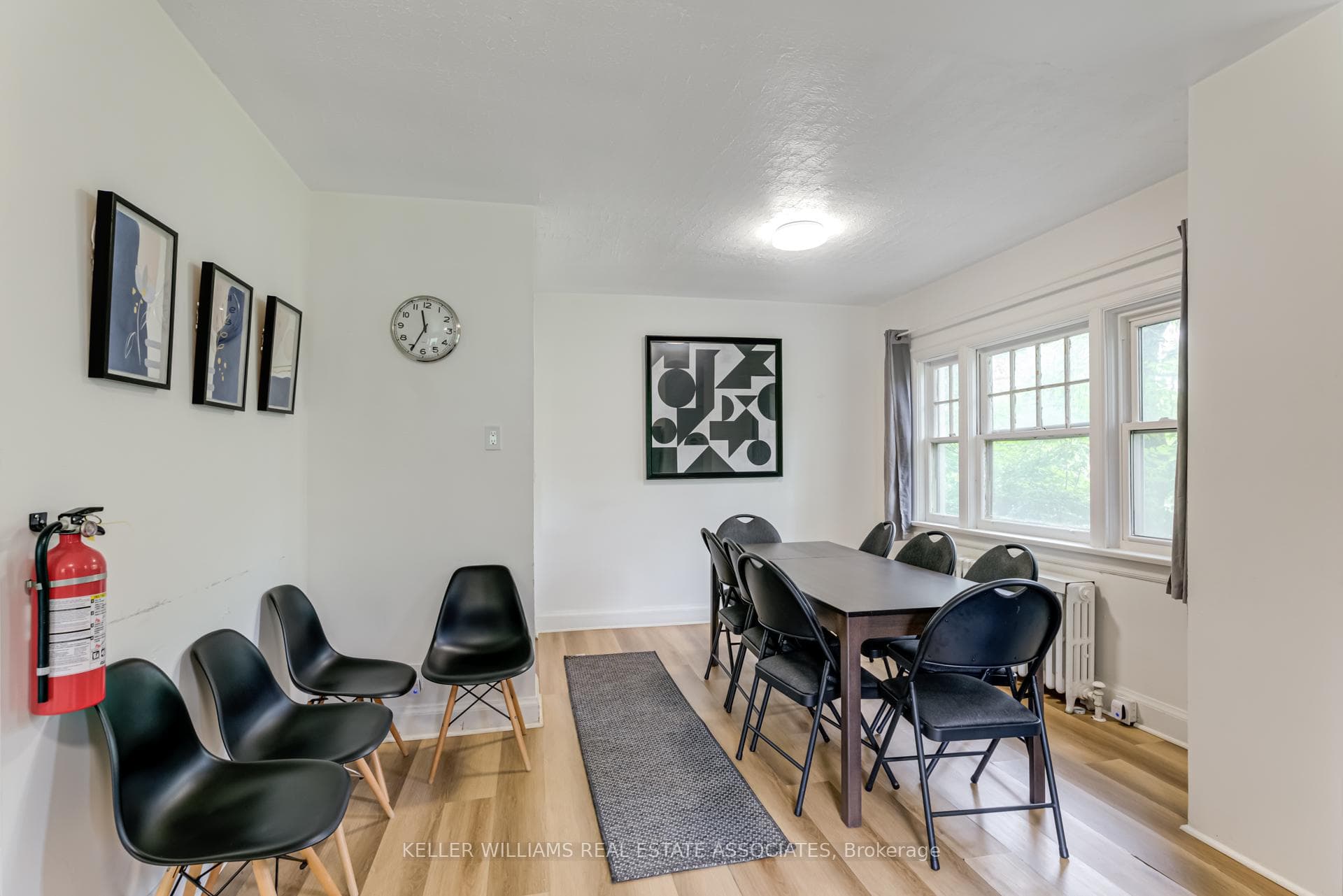 1122 Islington Avenue photo 7