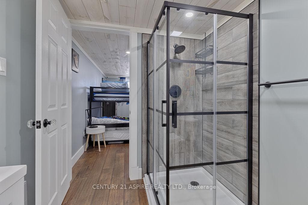 42 Mohns Avenue photo 30