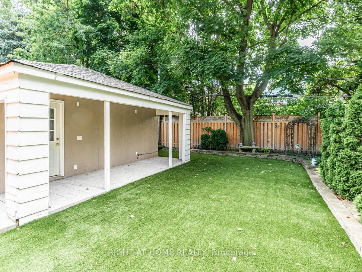 219 Briar Hill Avenue photo 31