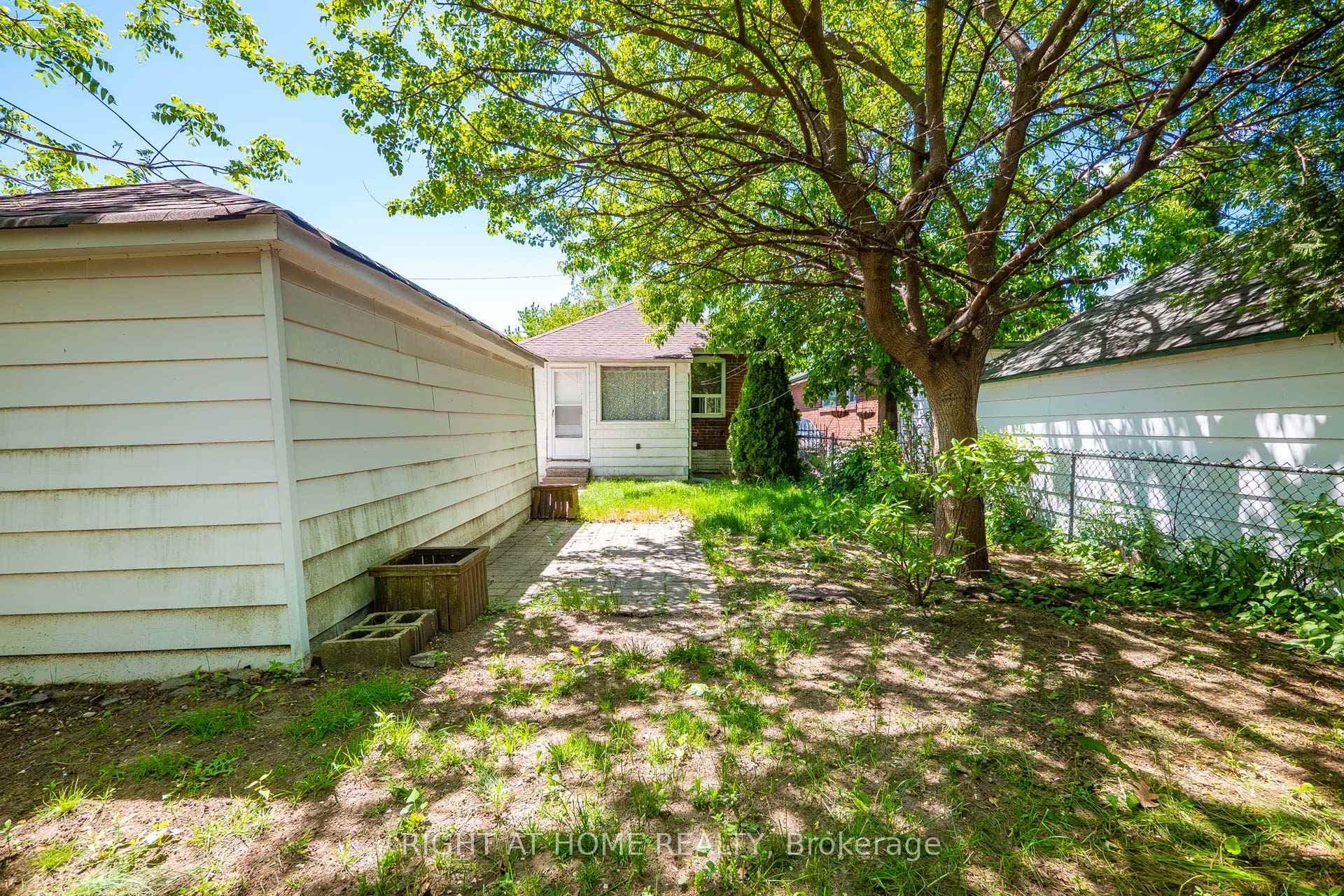 1109 Greenwood Avenue photo 49