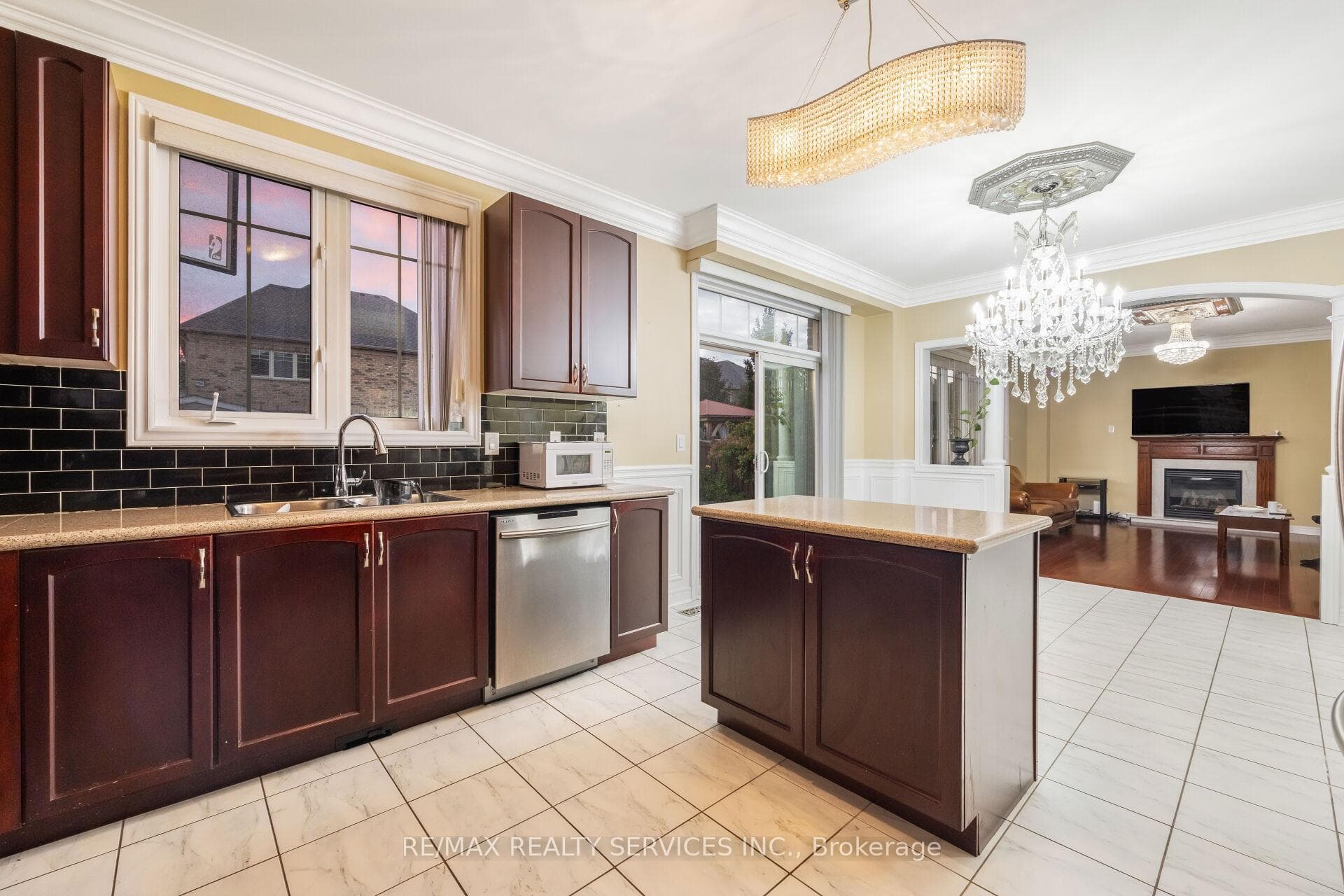 51 Midsummer Drive photo 12