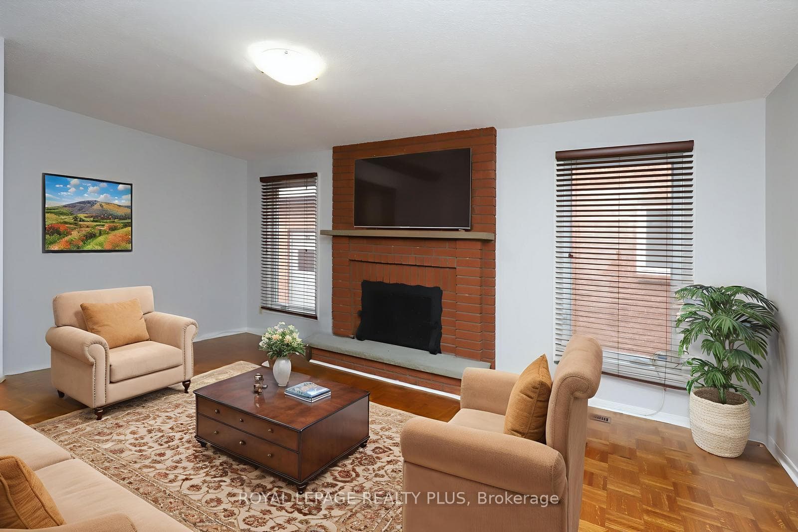 1086 Hedge Drive photo 15