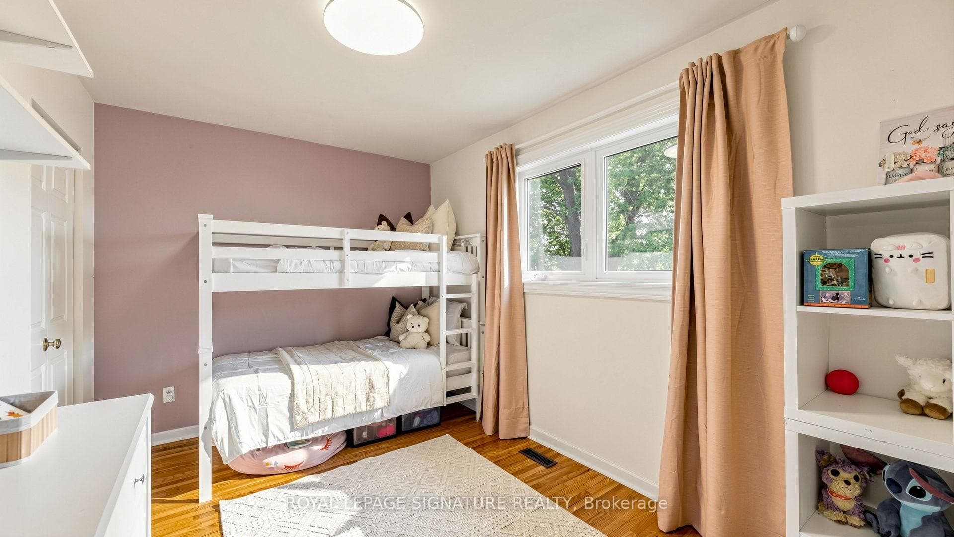 134 Oakmeadow Boulevard photo 10