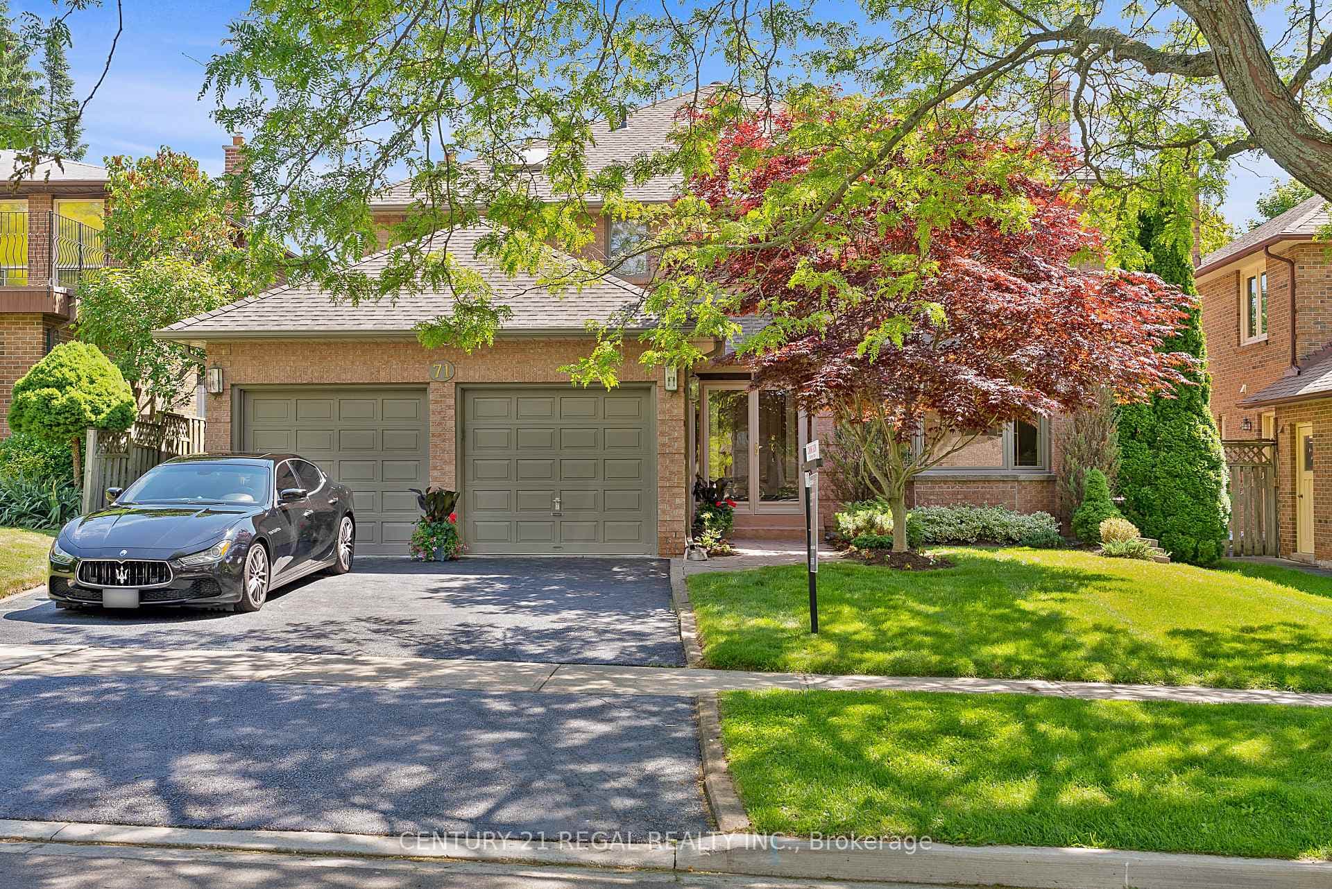 71 Invermarge Drive photo 1