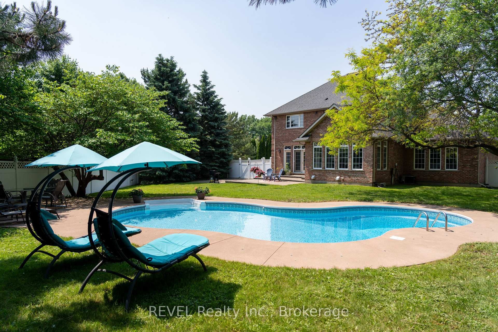 8055 Mount Carmel Boulevard photo 40