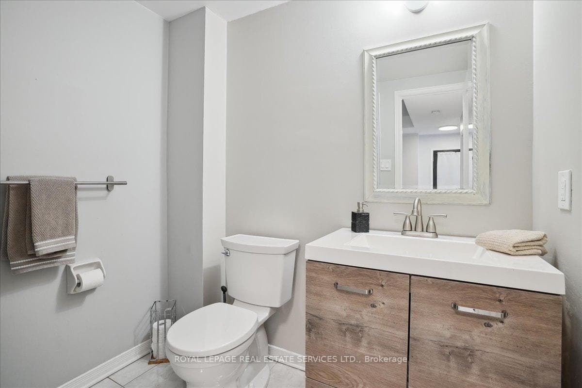 25 Thornlodge Drive photo 18