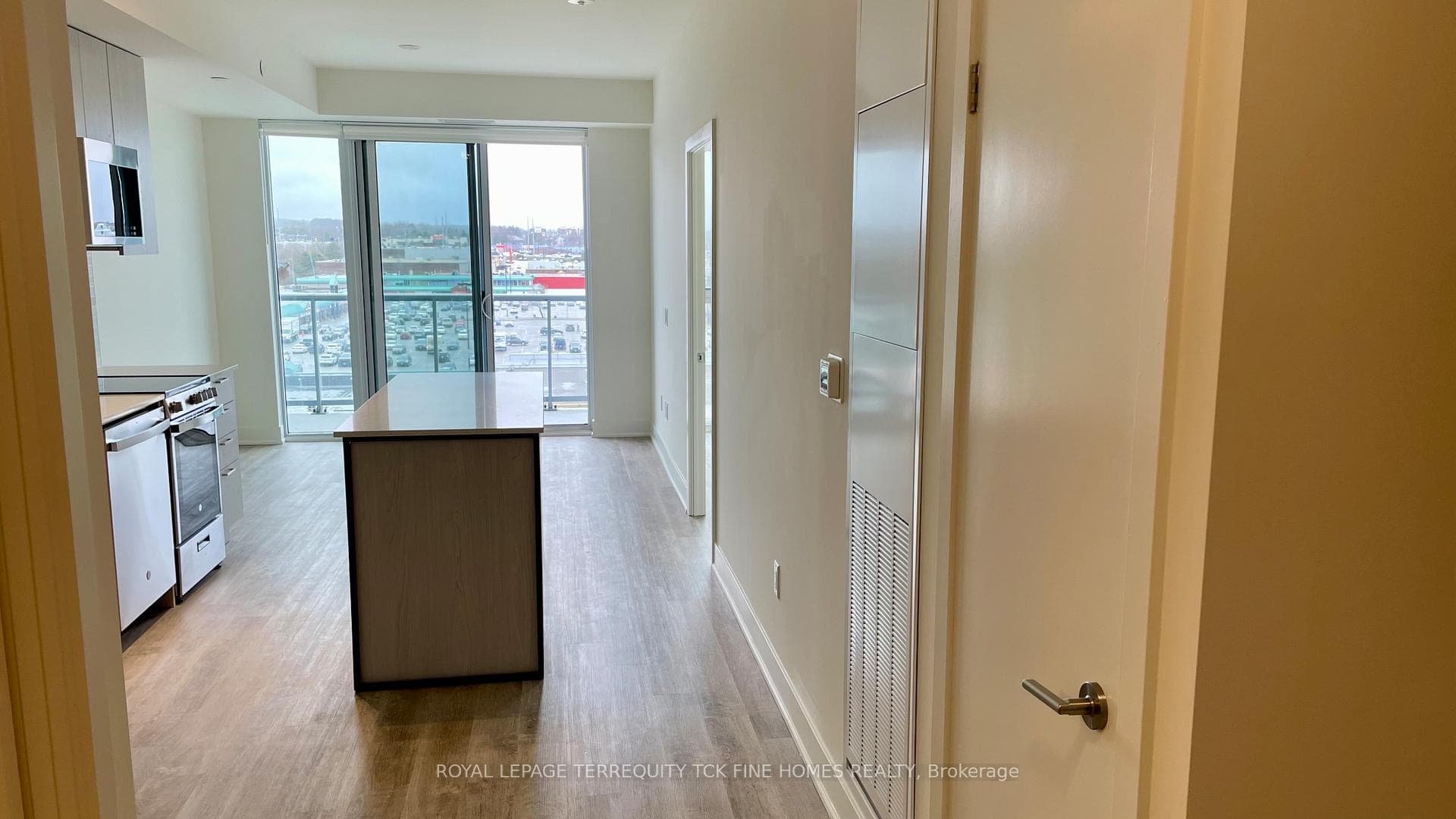 185 Deerfield Road Unit 706 photo 5