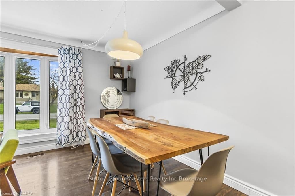 463 ABDO Crescent photo 9