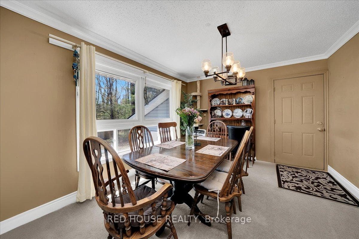32 Mcleish Drive photo 9