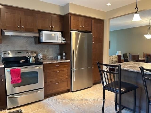 7864 PAMELA Drive photo 8