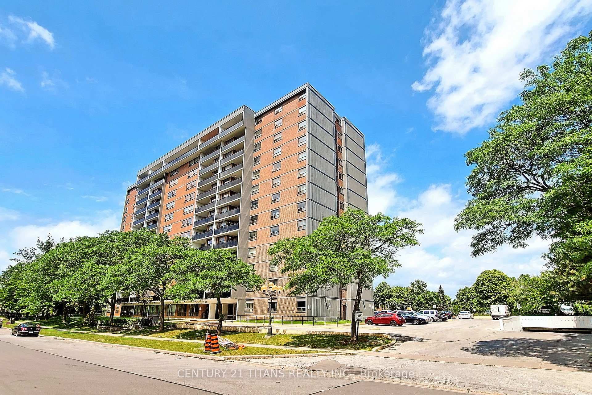 20 Gilder Drive Unit 1208 photo 2