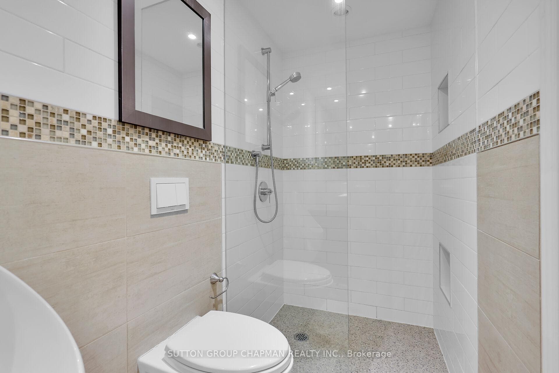 4 PC Ensuite