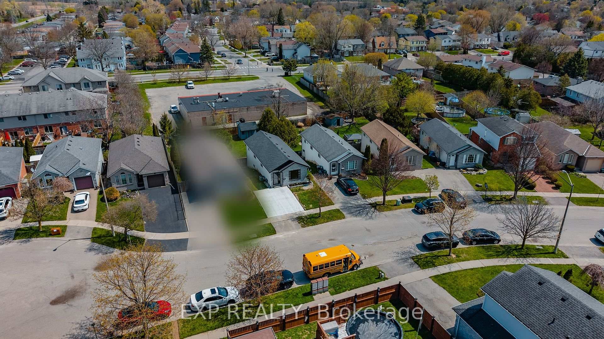 101 Anastasia Crescent photo 22