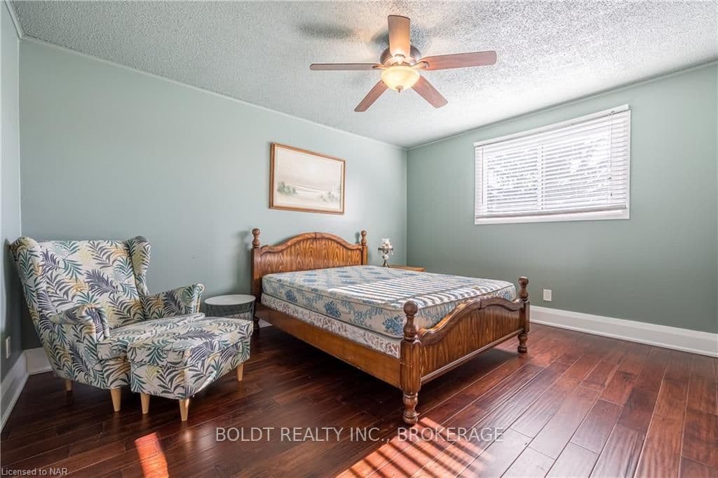 9 BRITTANY Court photo 9