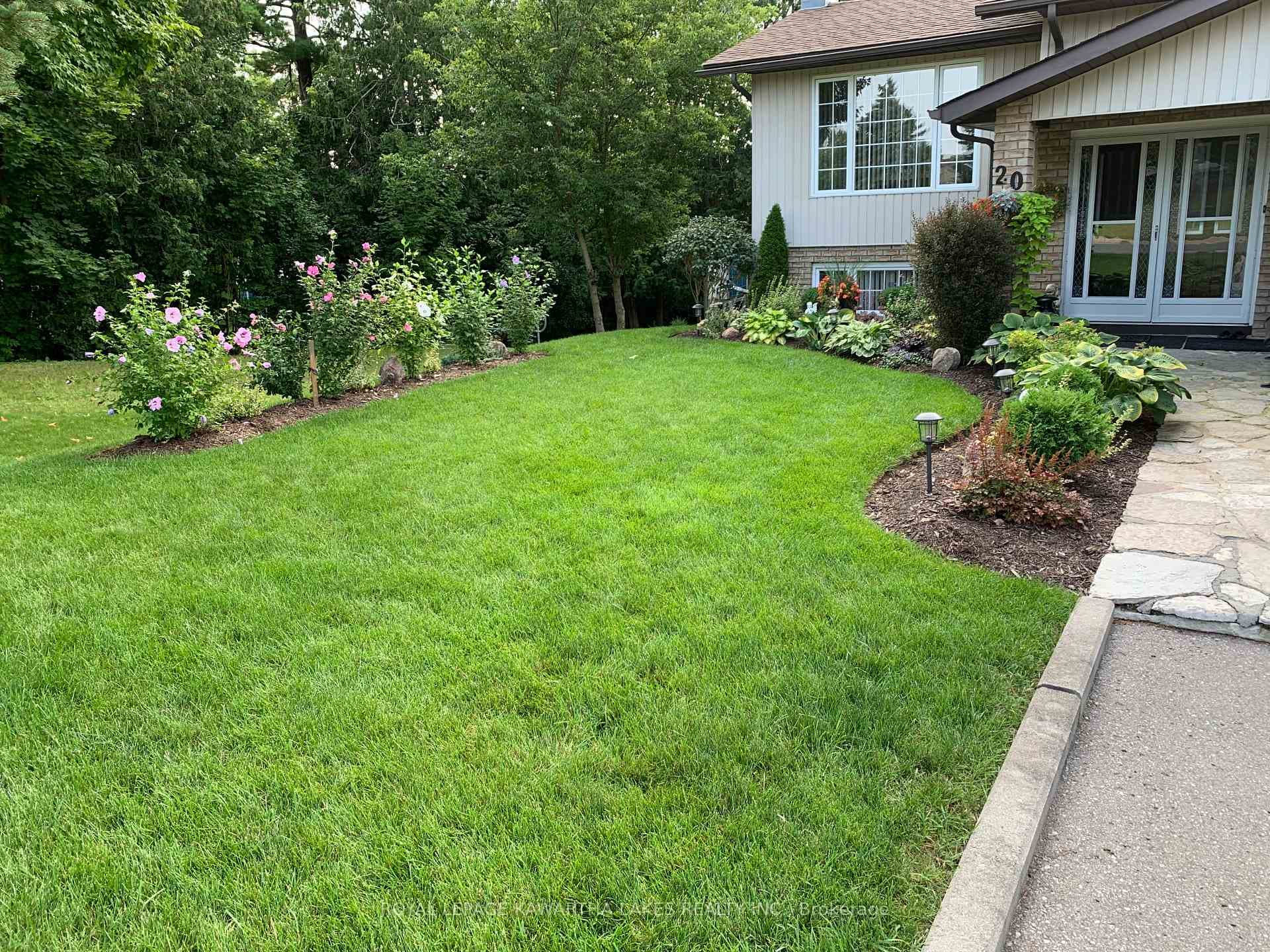 20 Cedartree Lane photo 45