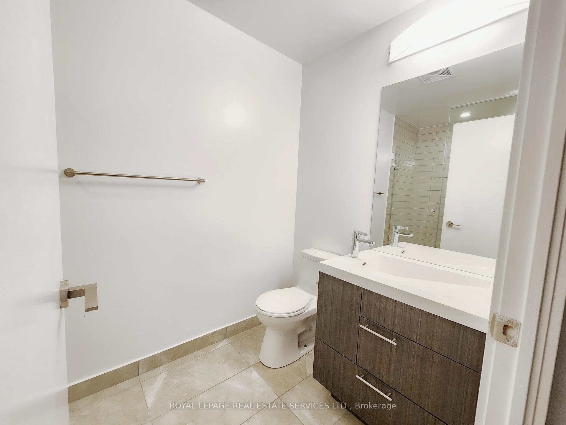 30 Nelson Street Unit 1806 photo 9
