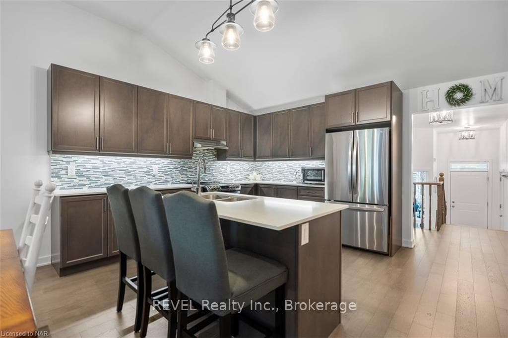 3608 HIBBARD ST Street photo 8