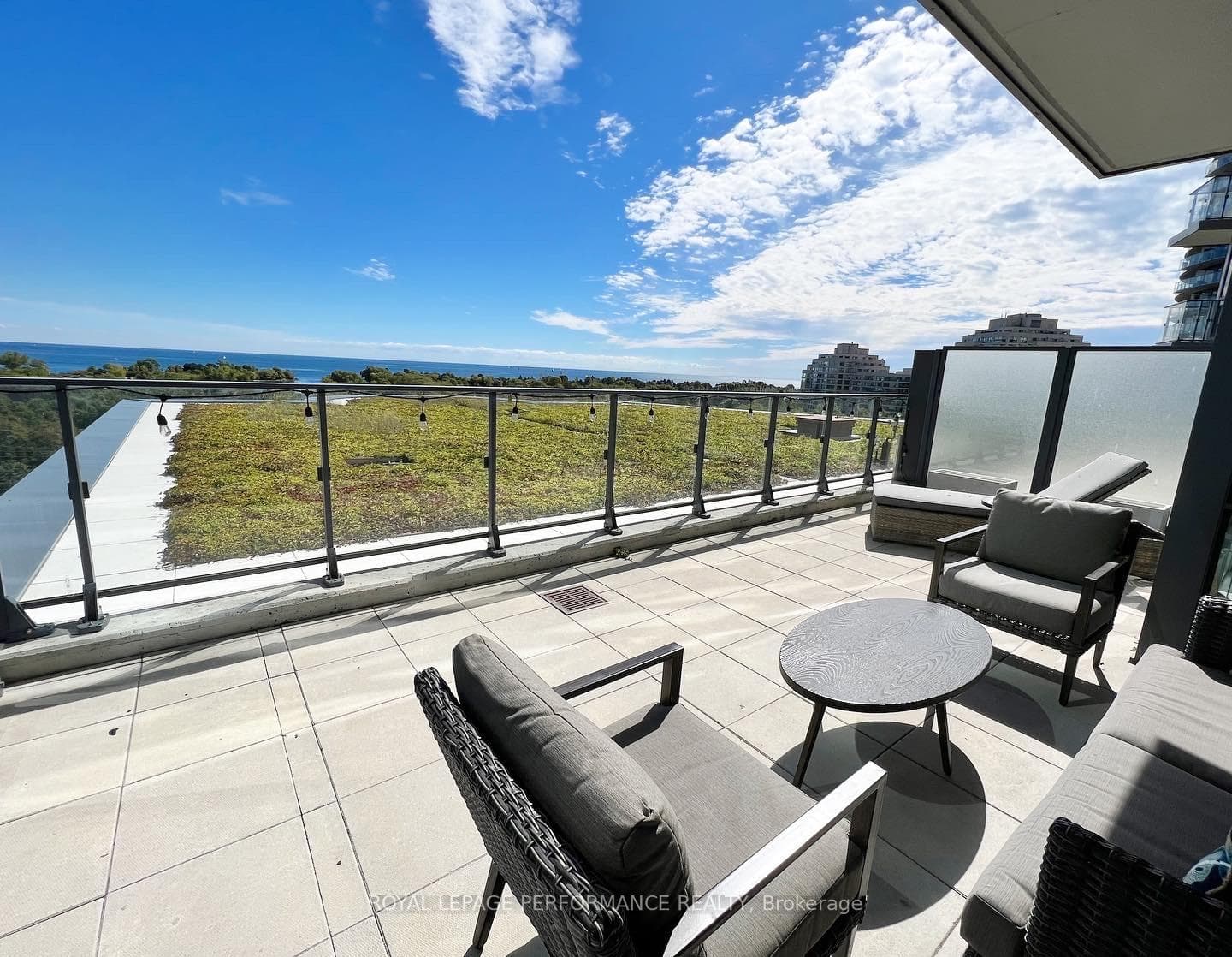 2212 Lake Shore Boulevard Unit 901 photo 1