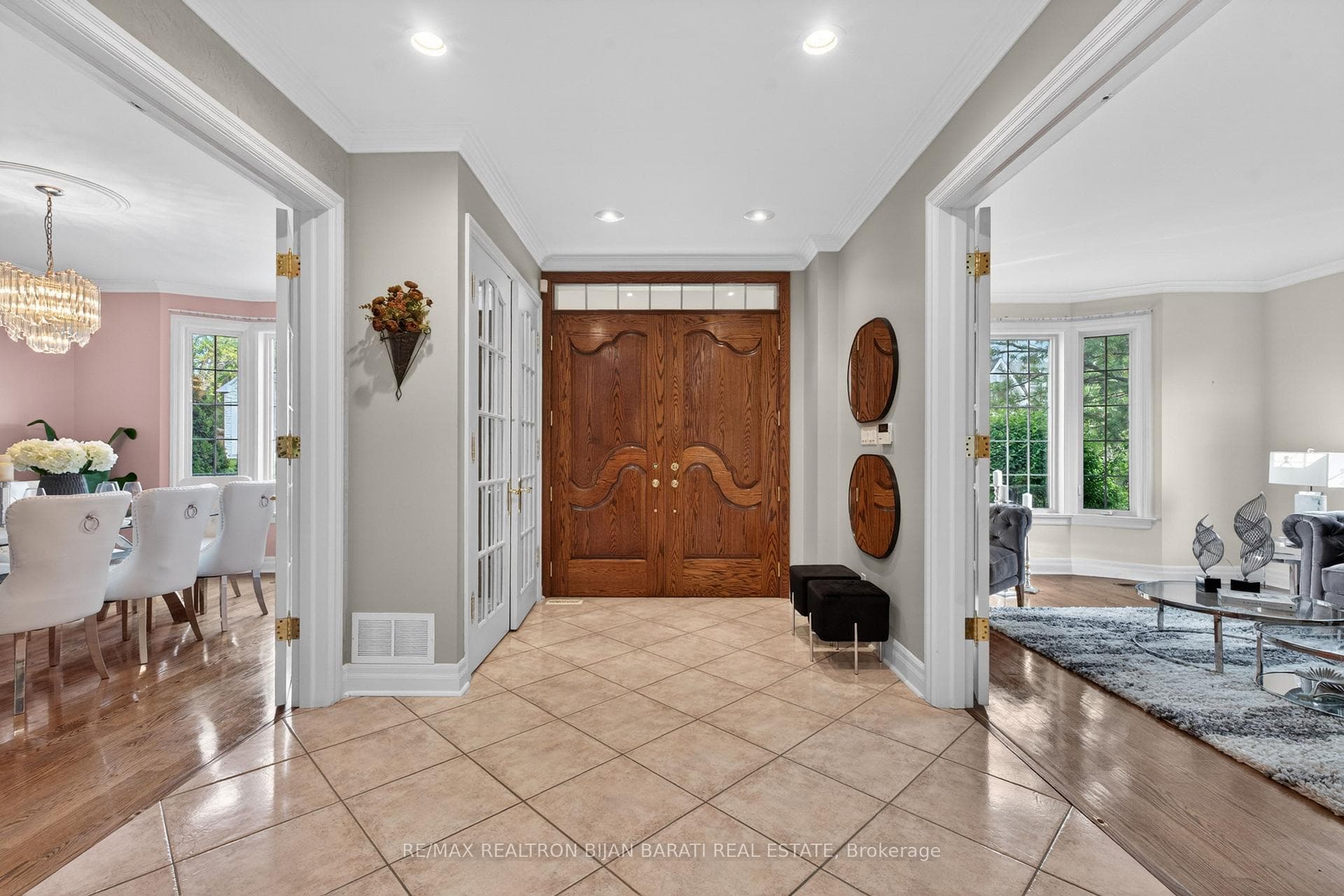60 Lorraine Drive photo 16
