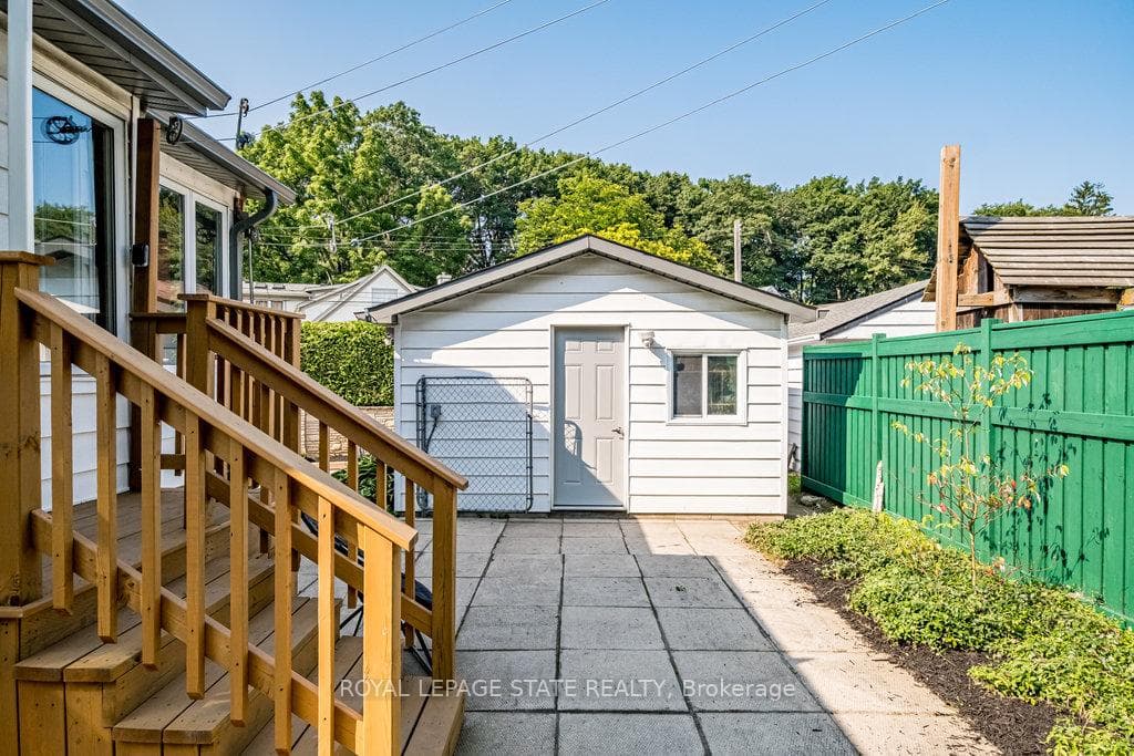 170 Parkview Drive photo 33