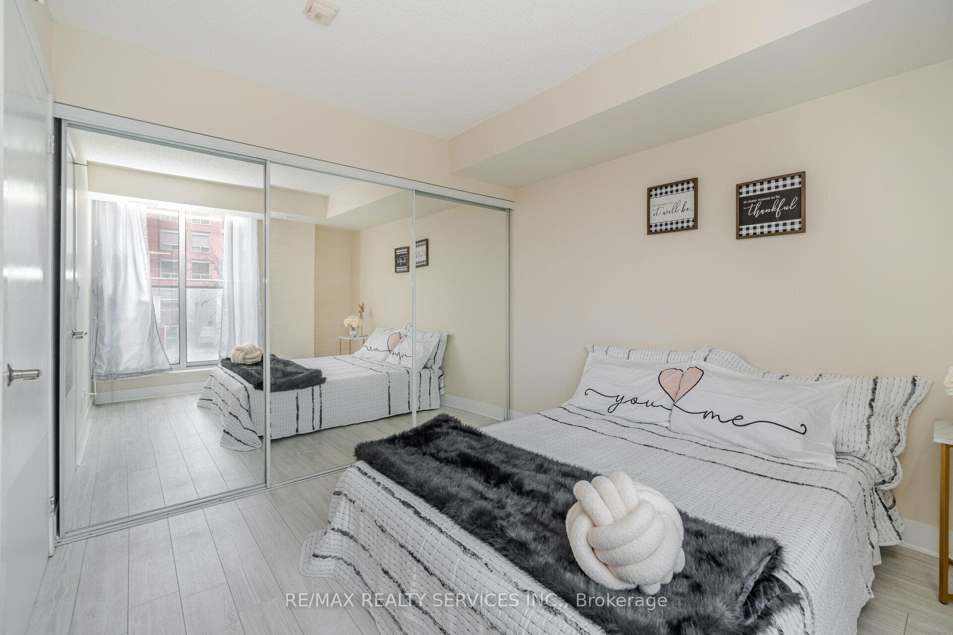 801 Sheppard Avenue Unit 202 photo 17