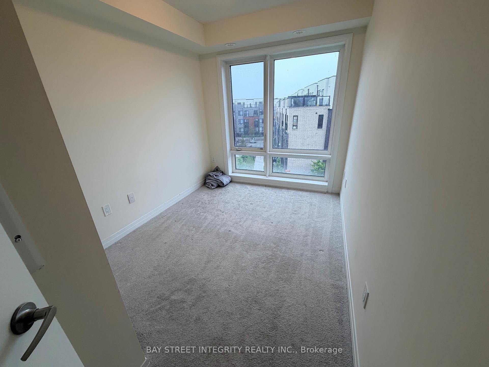 30 Liben Way Unit 16 photo 6