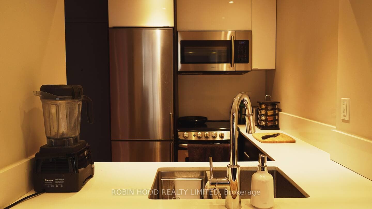 139 Merton Street Unit 251 photo 5