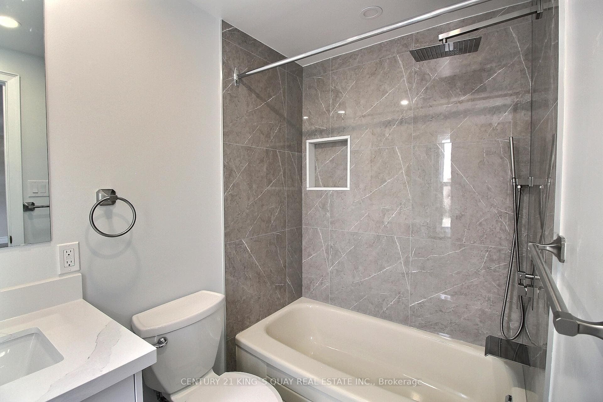 17 Sandyhook Square photo 15