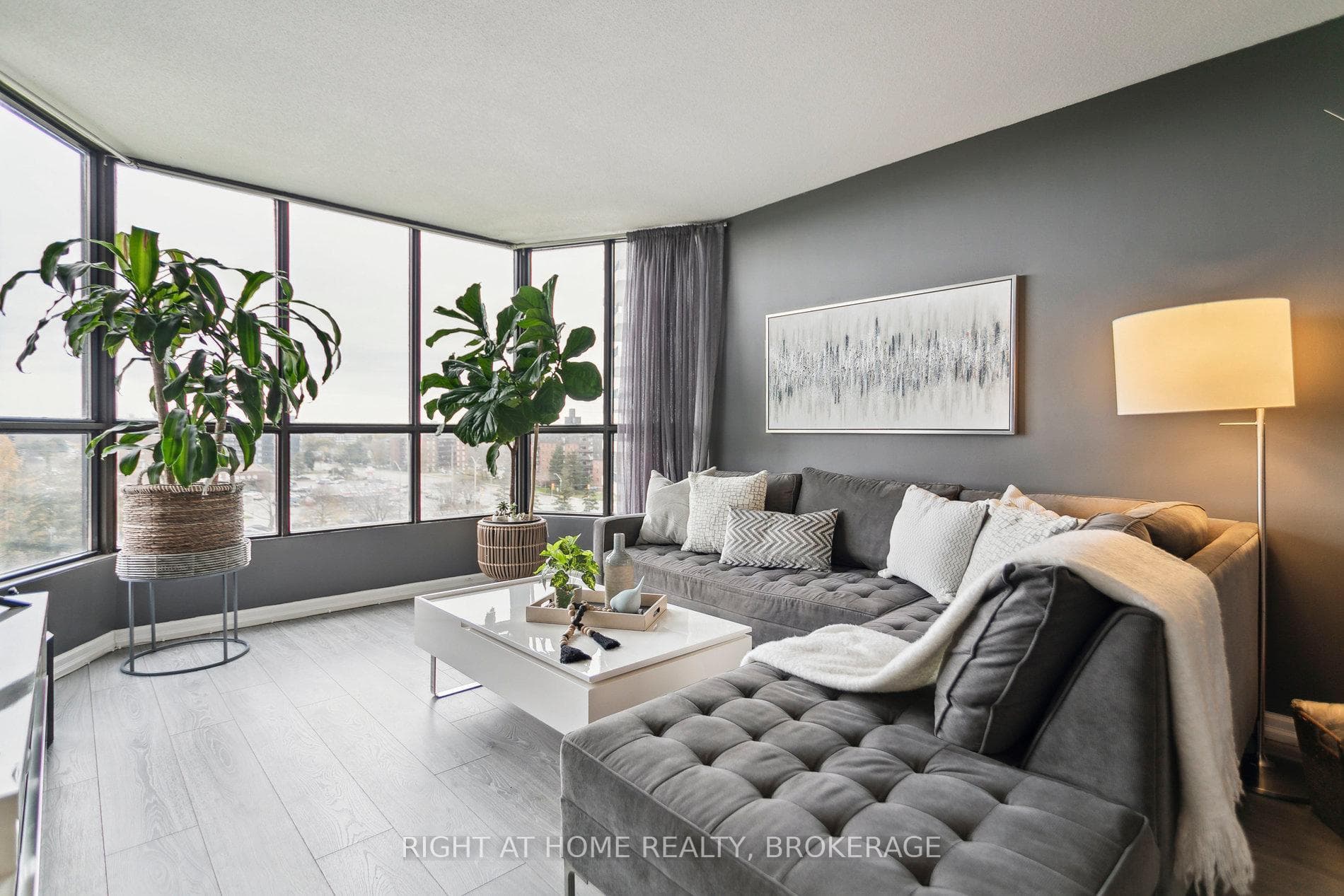 1333 Bloor Street Unit 901 photo 9